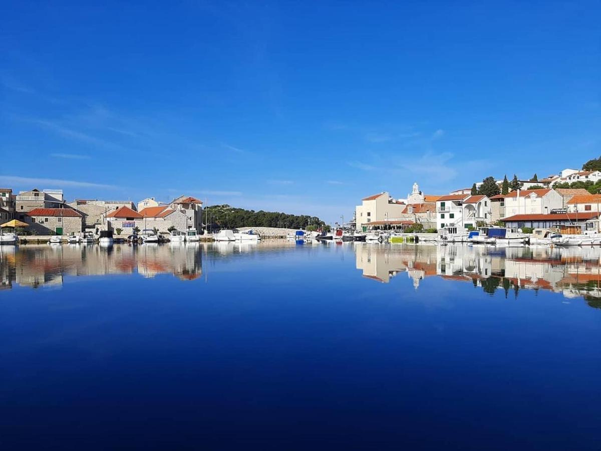 Apartmani Frane Tribalj Buitenkant foto