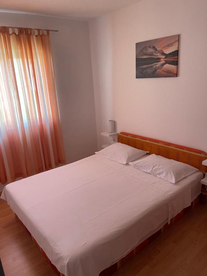 Apartmani Frane Tribalj Buitenkant foto